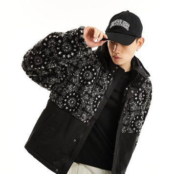 Куртка Asos Design borg jacket black paisley print