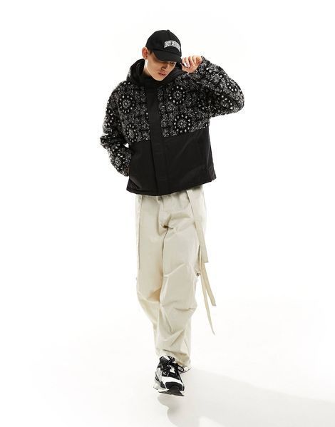 Куртка Asos Design borg jacket black paisley print