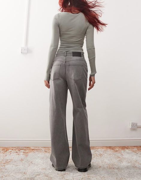 Джинси Reclaimed Vintage low rise baggy jeans washed charcoal