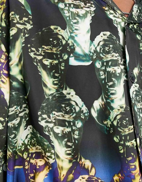 Сорочка Asos Design oversized revere satin shirt statue face print