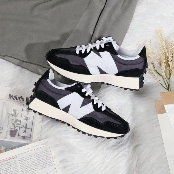 Кросівки New Balance 327 Black White