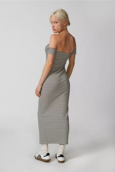 Сукня UO Spencer Off-The-Shoulder Knit Midi Dress Black Multi