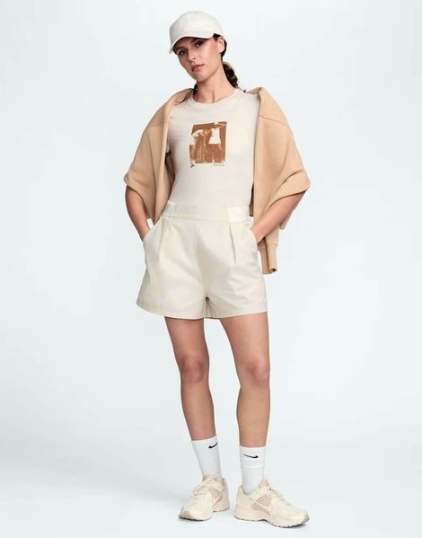 Футболка Nike Sportswear Chill Knit T-Shirt Light Orewood Brown