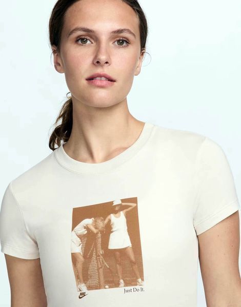 Футболка Nike Sportswear Chill Knit T-Shirt Light Orewood Brown